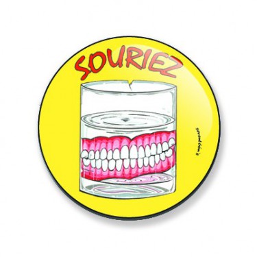 Badge souriez 38 mm