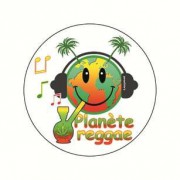 Badge planete reggae 38 mm